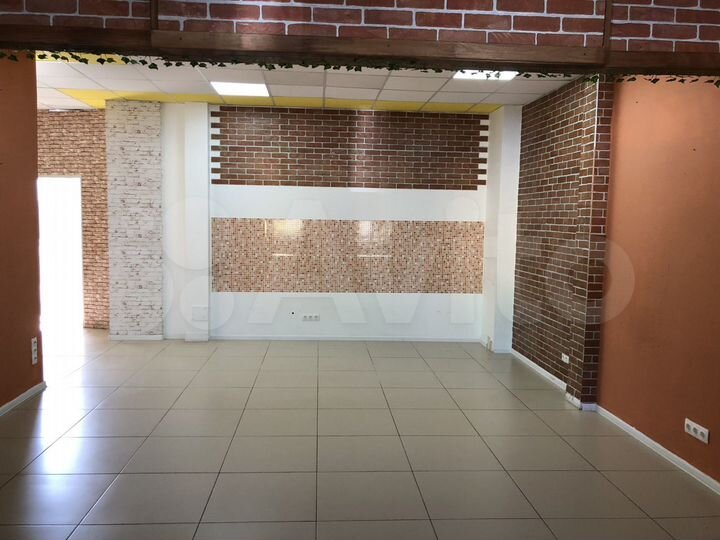 Торговая площадь, 75 м²