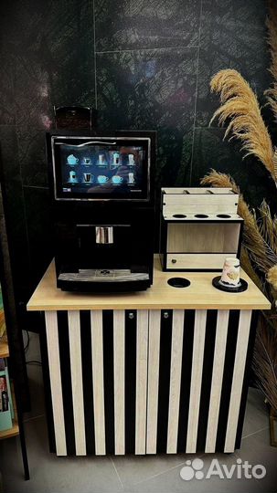 Кофейный автомат для бизнеса вендинг Jetinno JL24