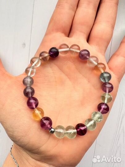 Браслет из флюорита на резинке