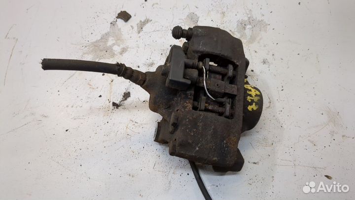 Суппорт Mercedes E W210, 1998