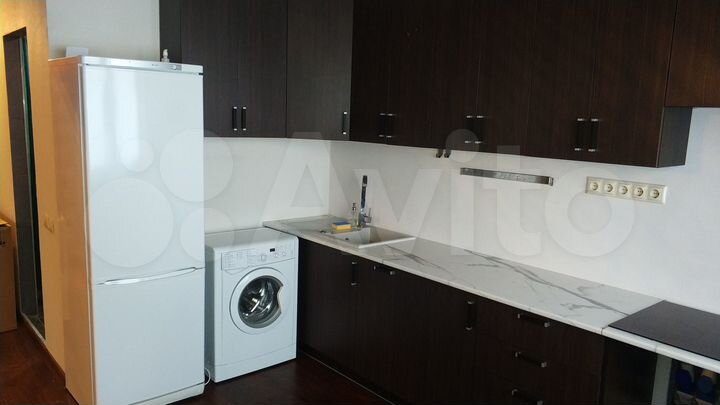 2-к. квартира, 56 м², 4/4 эт.