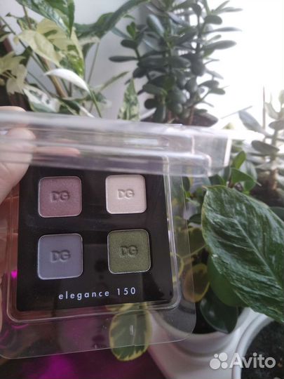 Тени для век