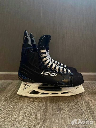 Коньки Bauer V-Cut Custom