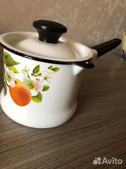 Ковш или чайник эмалированный