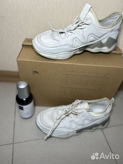 Кроссовки женские ecco