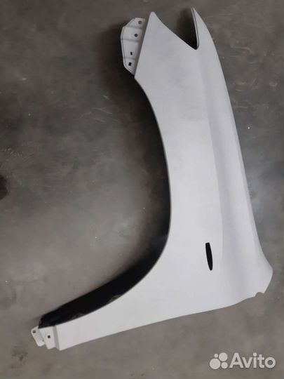 Крыло переднее левое Toyota Highlander 2 до рестал