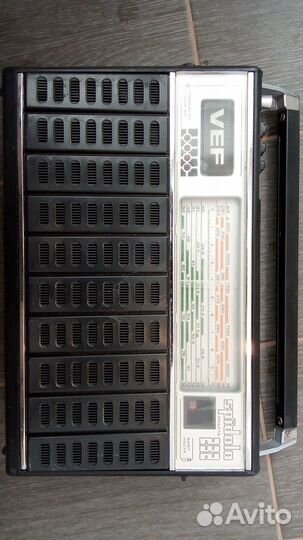 Радиоприемник СССР, калькулятор и запчасти от пк