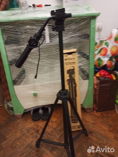 Фото видео стойка с джостиком sony