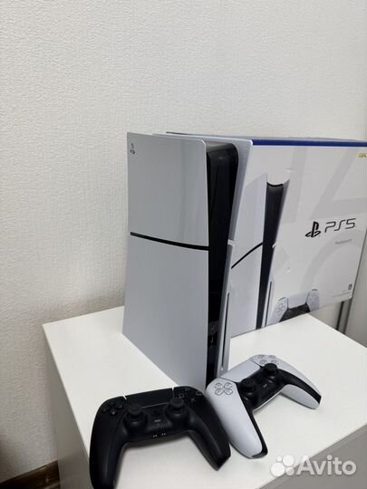 Sony playstation 5 Slim с дисководом 2 джойстика