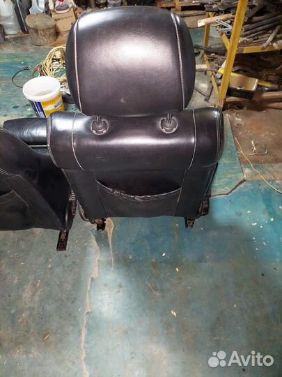 Передние сиденья opel astra G Recaro кожа