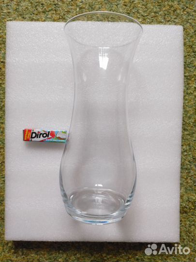 Стеклянная ваза для цветов Flora