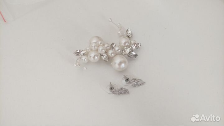 Серьги, заколка для волос(бижутерия)