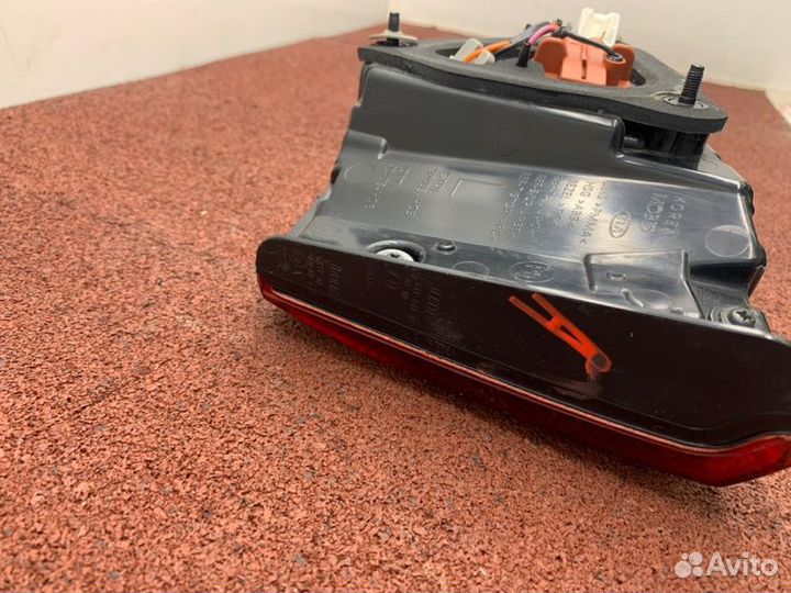 Фонарь в крышку багажника Kia Rio 4 седан 1.4 G4LC