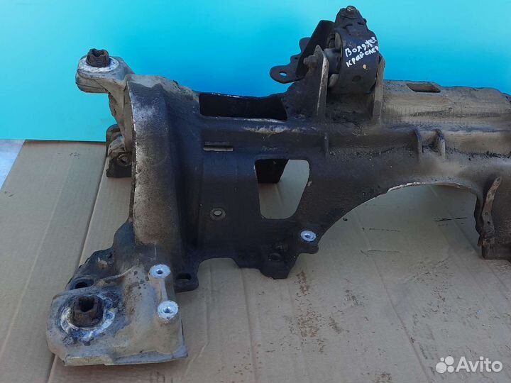 Подрамник передний chrysler voyager 3