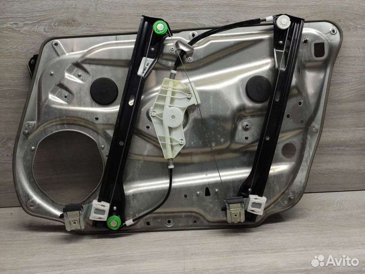 Стеклоподъемник Mercedes C W204