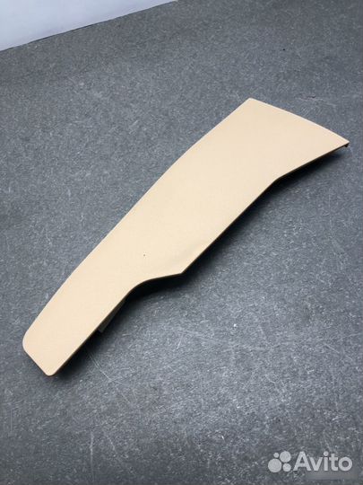 Молдинг консоли правый Hyundai Genesis G80 2014