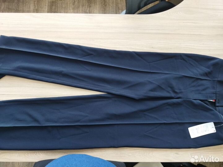 Платье и брюки