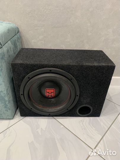 Продам сабвуфер с усилителем