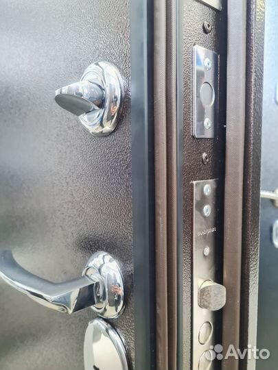 Двери с Терморазрывом Уличные Тёплые 4 Уплотнителя