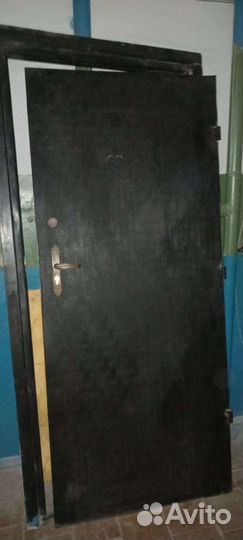 Дверь входная металлическая