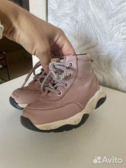 Ботинки демисезонные для девочки 23 размер