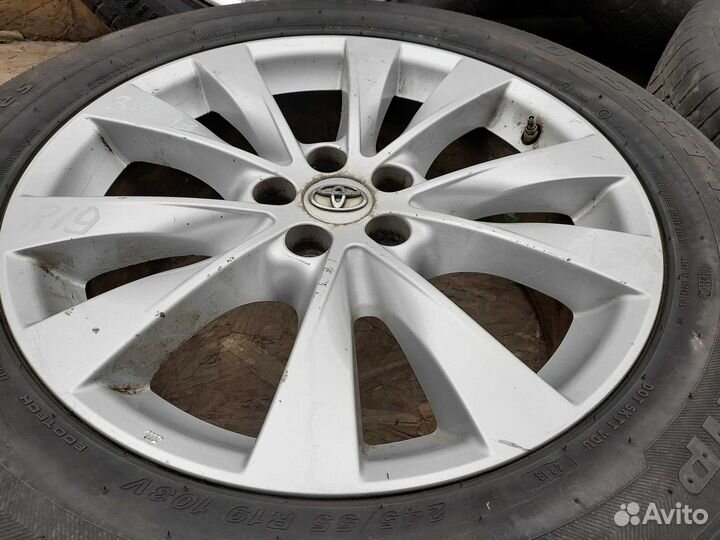 Диск литой Toyota Venza GV10