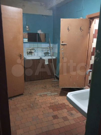 Комната 15 м² в 8-к., 8/9 эт.