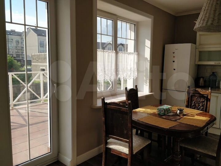 2-к. квартира, 110 м², 1/3 эт.