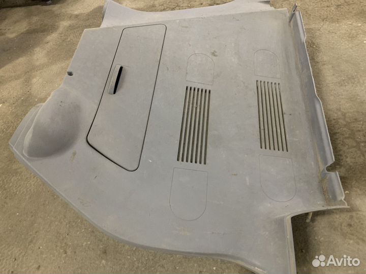 Обшивка багажника левая Ford C MAX 2003-2010