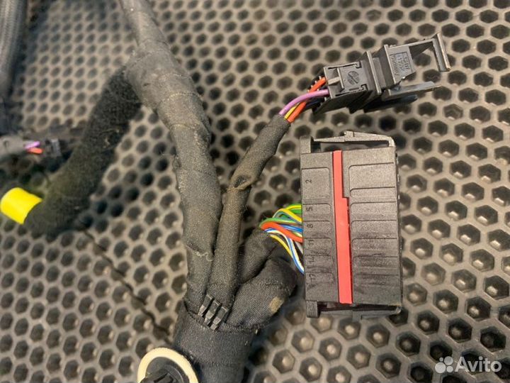 Проводка салона левая Bentley Continental Flying