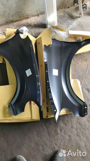 Крыло переднее Dodge Caravan Крайслер