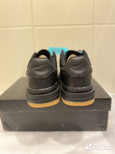 Кроссовки мужские Nike AIR Force 1 Luxe