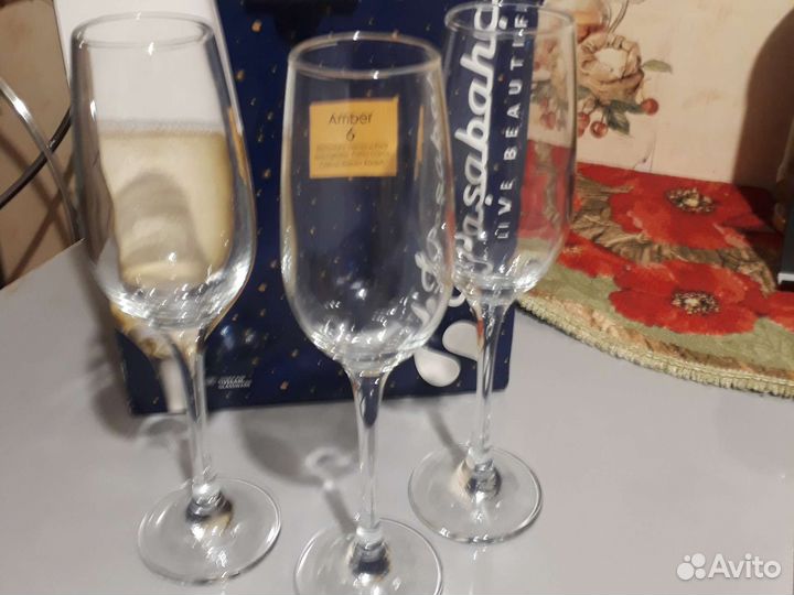 Бокалы для вина новые