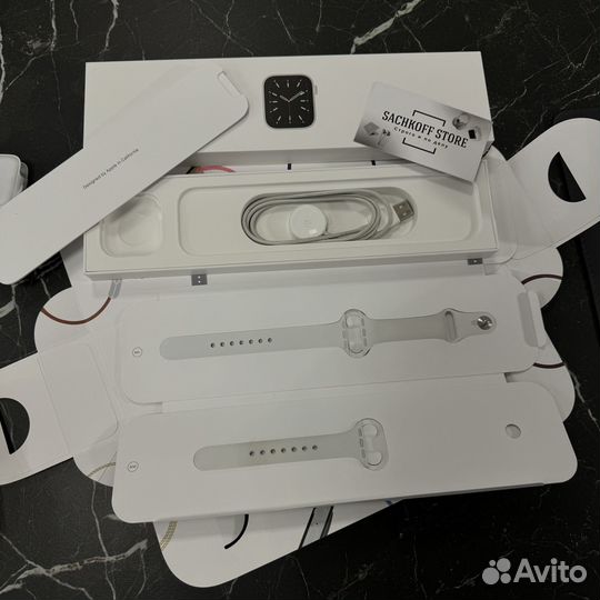 Apple Watch Series 6 40mm Silver АКБ 88%