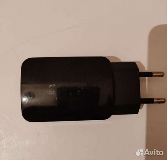 Зарядное устройство для телефона