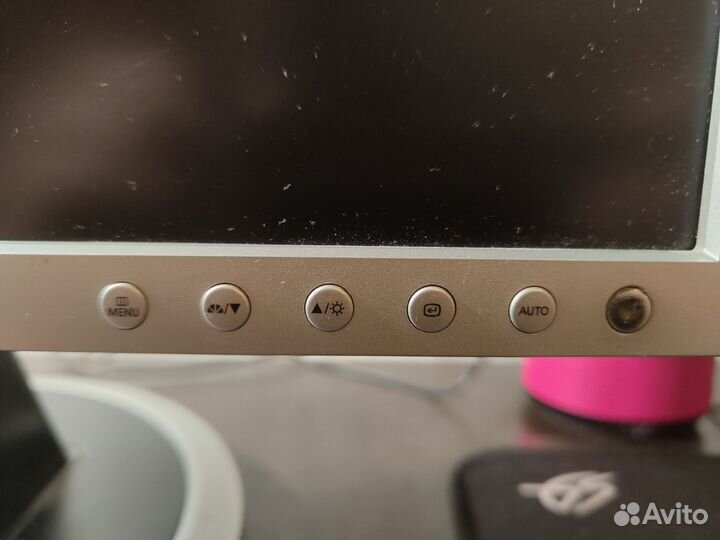 Монитор Samsung SyncMaster940n 2007