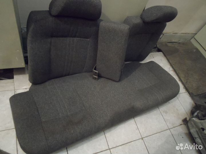 Сиденье заднее