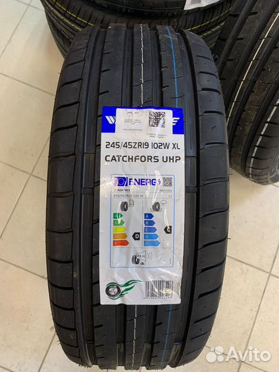 Windforce Catchfors UHP 245/45 R19 и 275/40 R19 102W