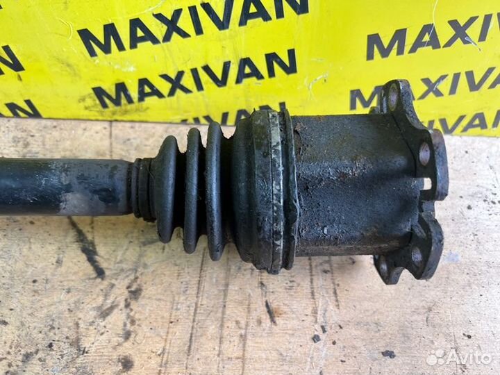 Привод (полуось) передний правый Audi A6 C6 2008