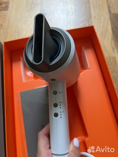 Фен Bork D710 новый