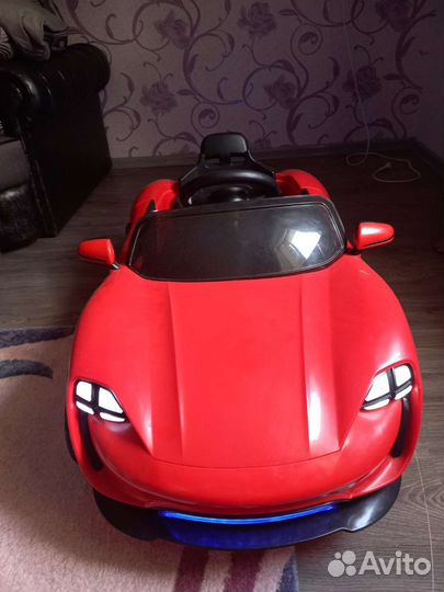 Детский электромобиль
