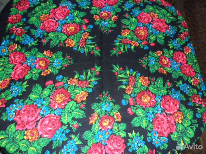 Шерстяной платок