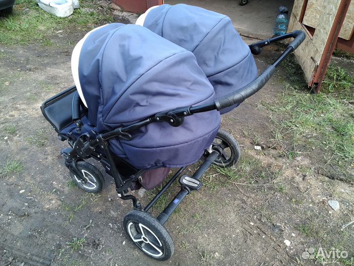 Коляска для двойни