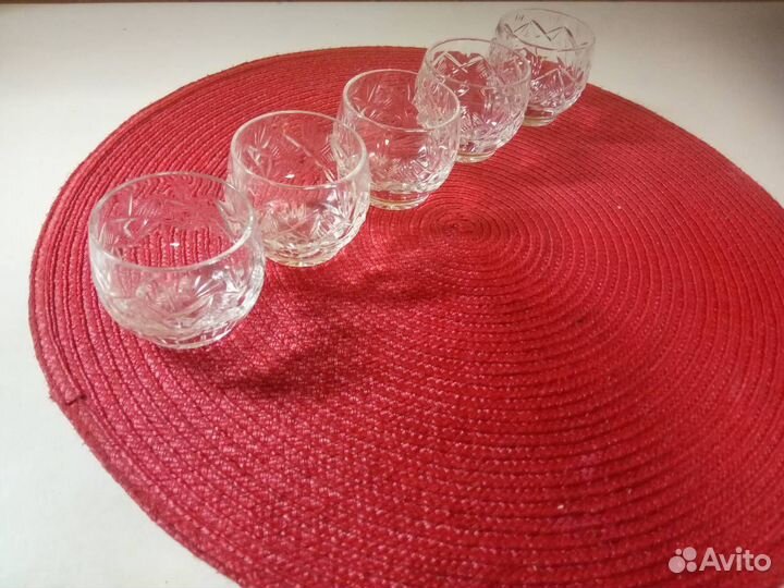 Хрустальные рюмки