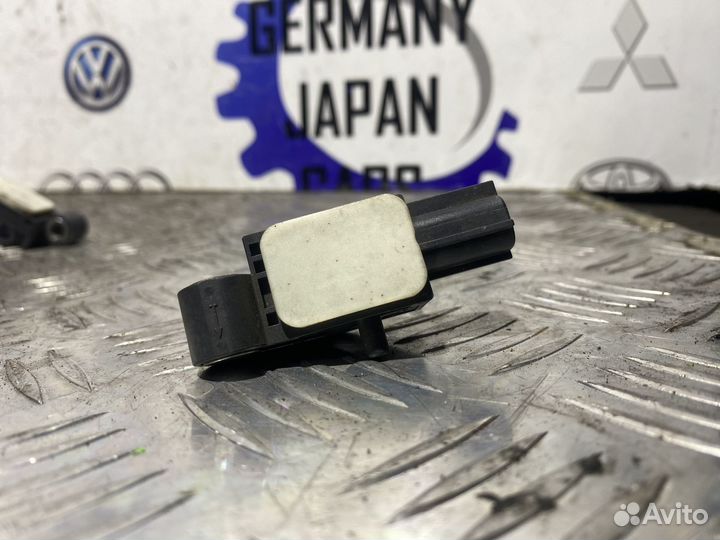 Датчик удара AirBag Audi A6 C6 A6 Allroad RS6 S6