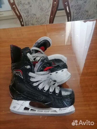 Коньки хоккейные детские