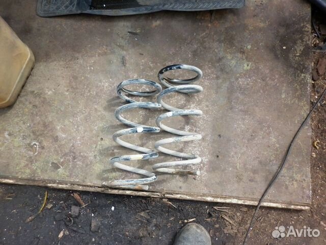Пружины задней подвески тойота ипсум