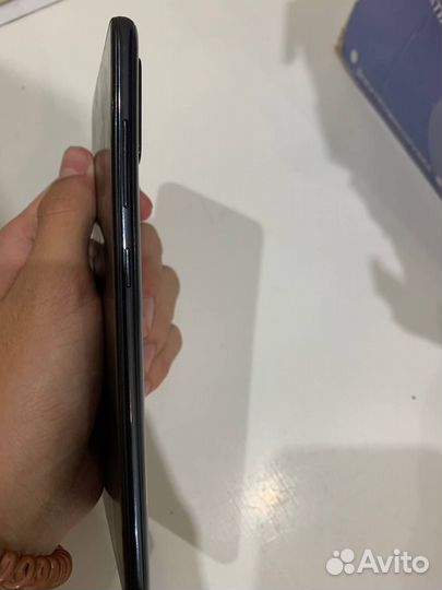 Телефон Samsung galaxy a51