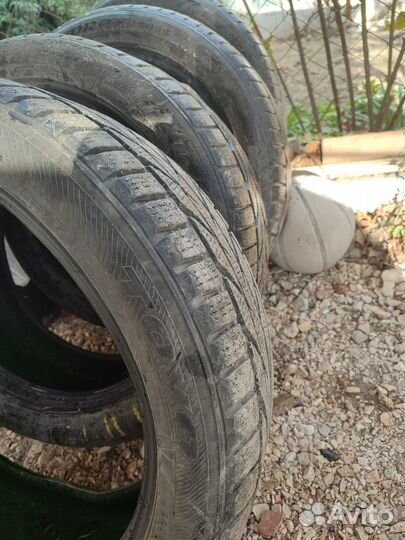 Toyo Snowprox S953 215/50 R18