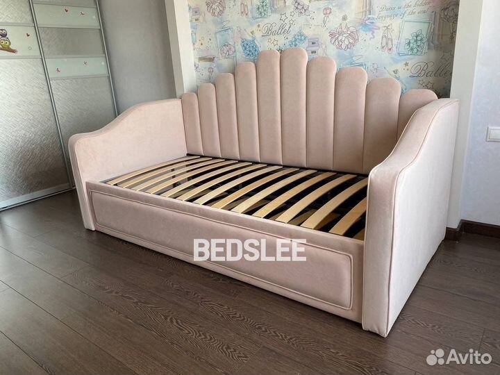 Кровать диван для девочки, кровать на заказ